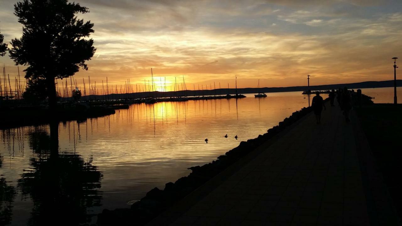 Lifestyle Balaton Villa Сиофок Екстериор снимка