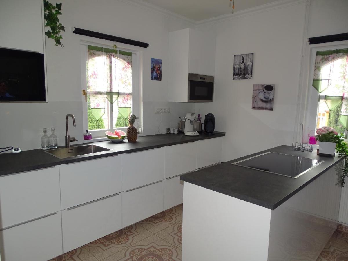 Lifestyle Balaton Villa Сиофок Екстериор снимка